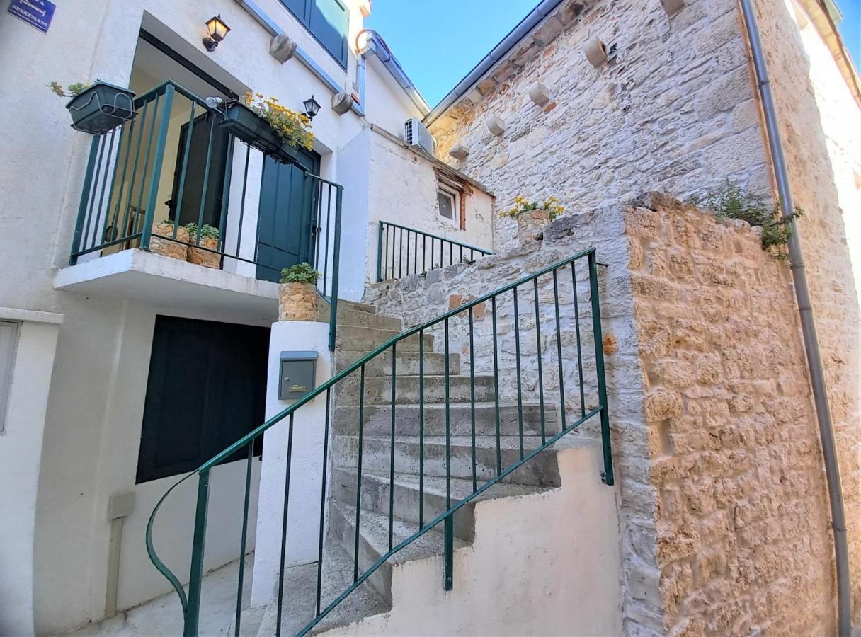 Apartment Megi In Supetar Historical Core Экстерьер фото