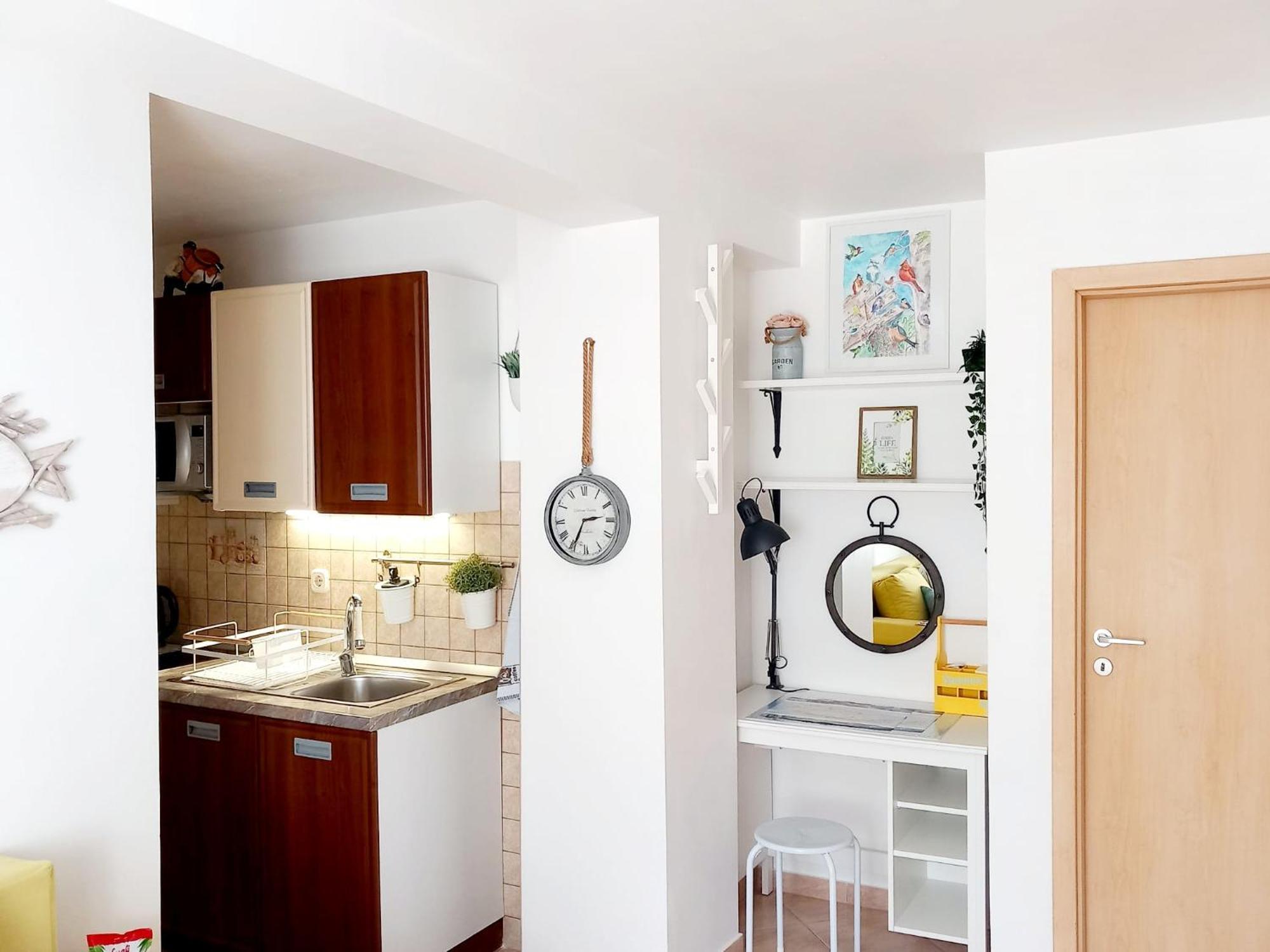Apartment Megi In Supetar Historical Core Экстерьер фото